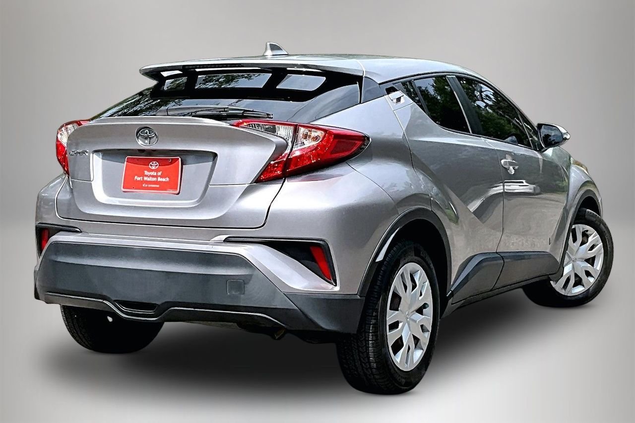 Used 2019 Silver Toyota LE image 5