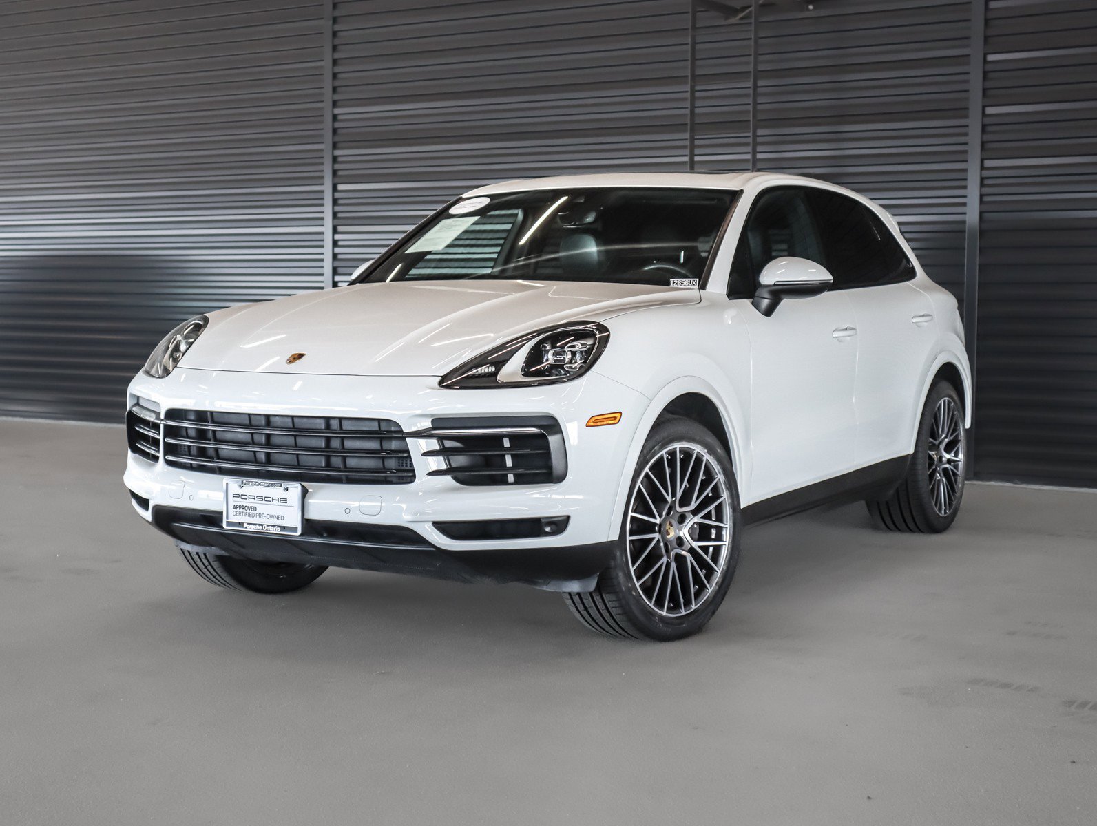 2022 Porsche Cayenne -'s photo