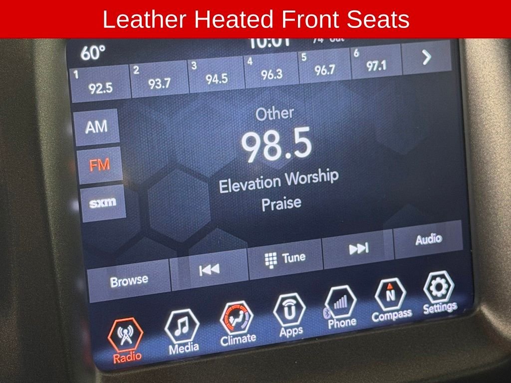 Used 2018 White Jeep Trailhawk image 4