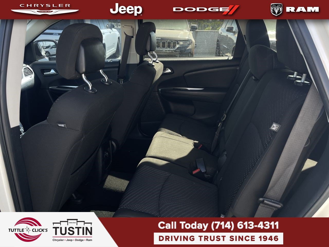 Used 2019 White Noise Tri-Coat Dodge SE image 28