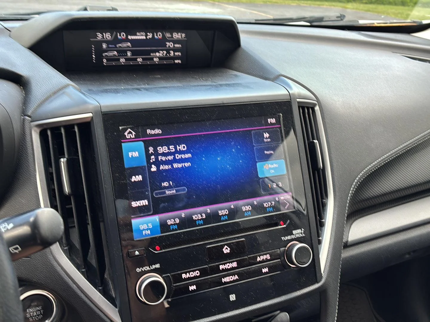 Used 2019 Crystal White Pearl Subaru Limited image 3