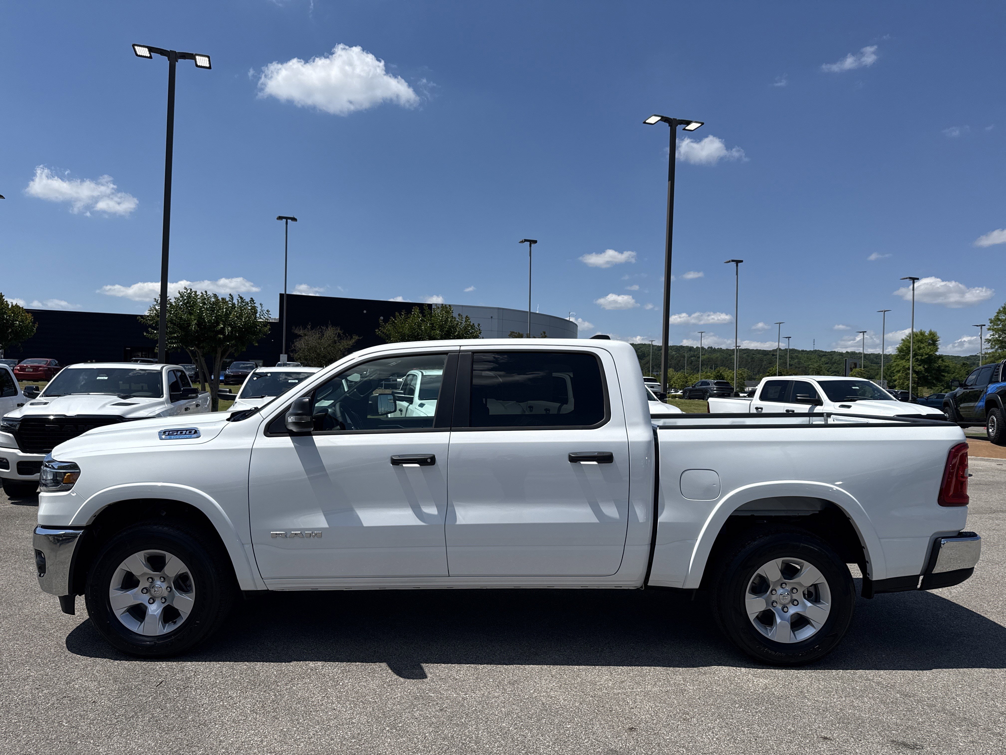 New 2026 Bright White Clear-Coat Exterior Paint RAM Big Horn/Lone Star image 4