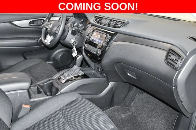 Used 2019 Gray Nissan S image 23