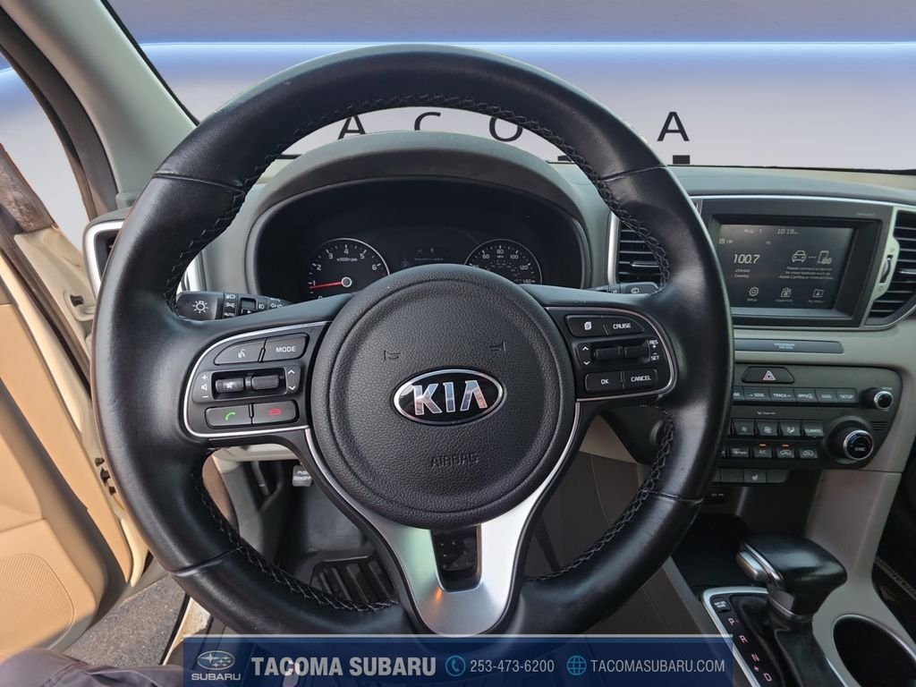 Used 2017 White Kia EX image 13