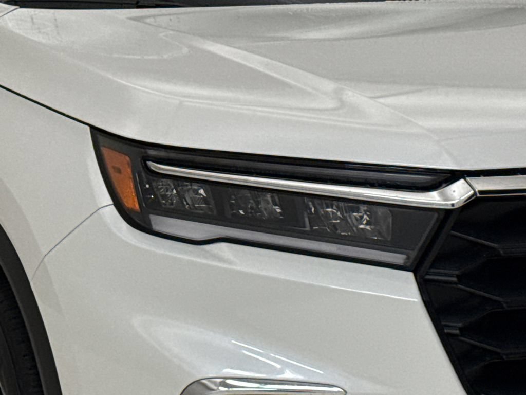 2025 Honda Pilot EX-L - Photo 40
