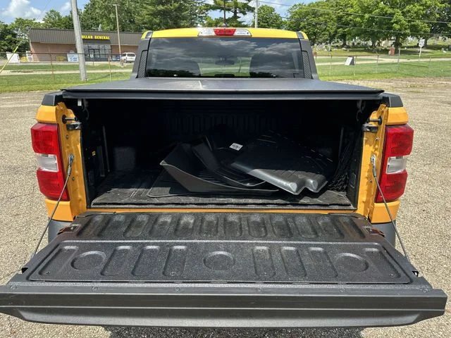 Used 2023 Orange Ford XLT image 21