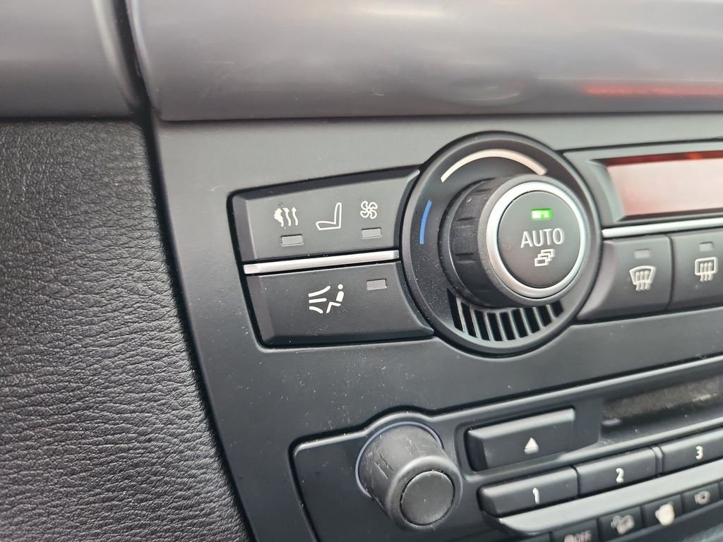 Used 2014 White BMW xDrive35i image 19