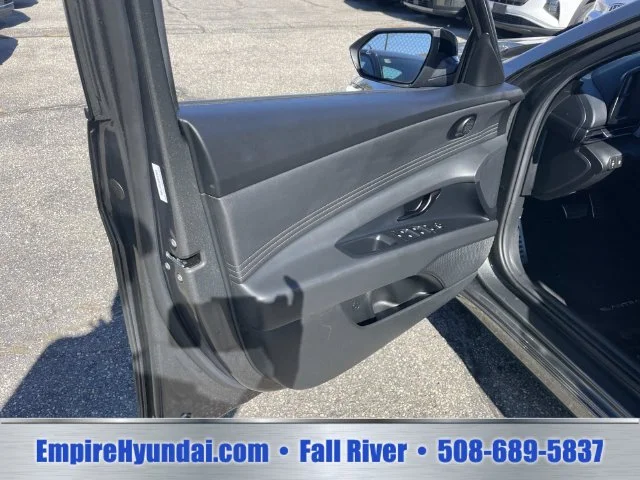 Used 2026 Gray Hyundai SEL Sport image 12