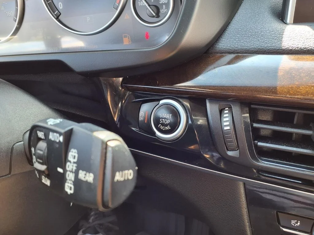 Used 2016 Gray BMW sDrive35i image 9