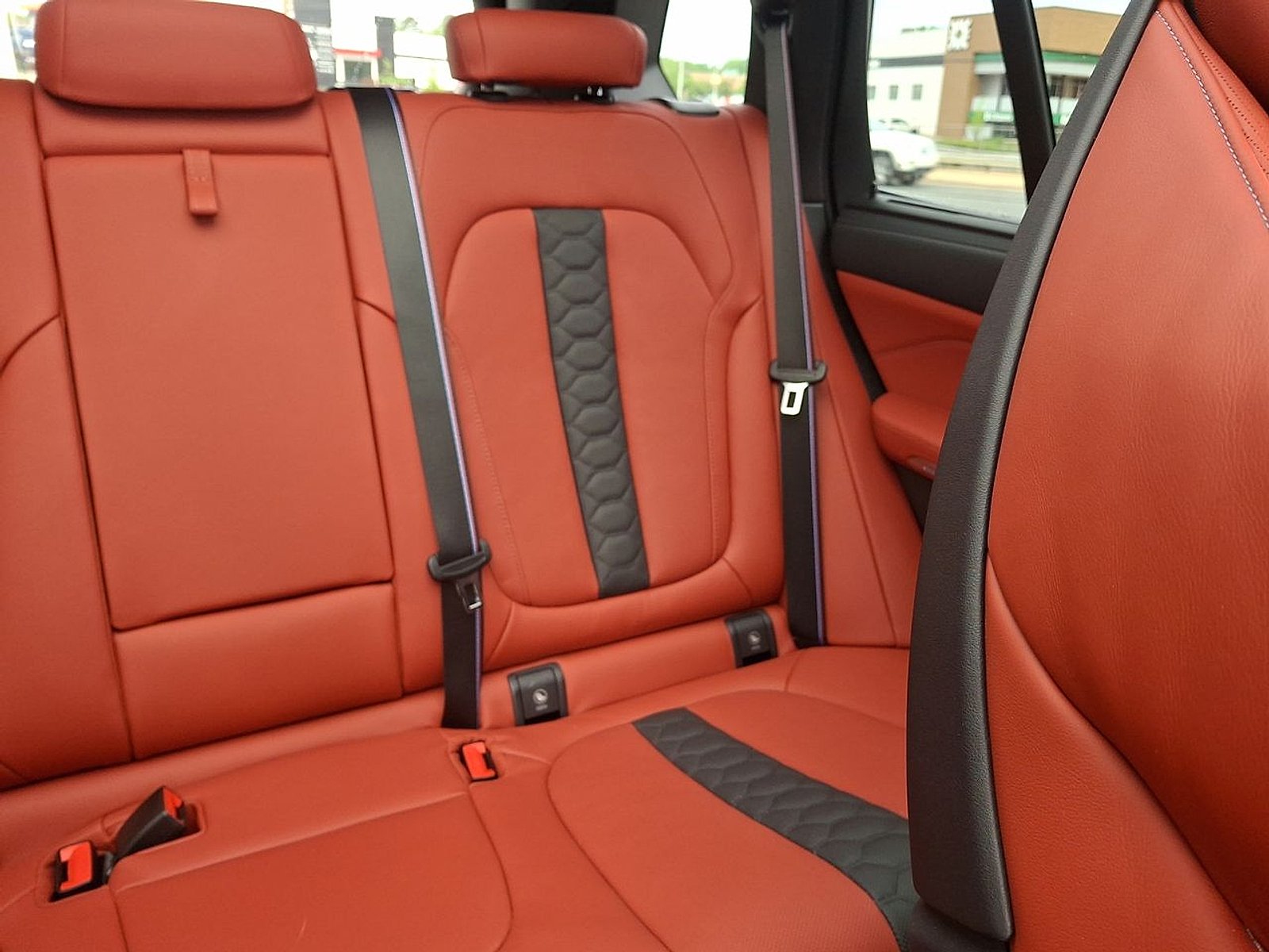 Used 2025 Black Sapphire Metallic - 475 BMW Competition image 14