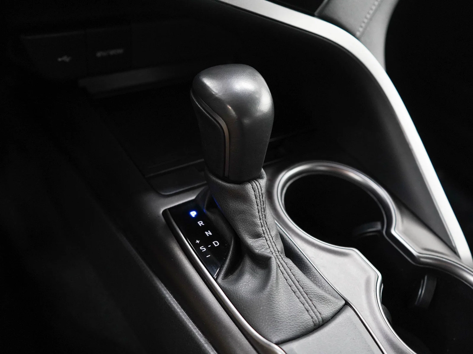 Used 2024  Toyota  image 21