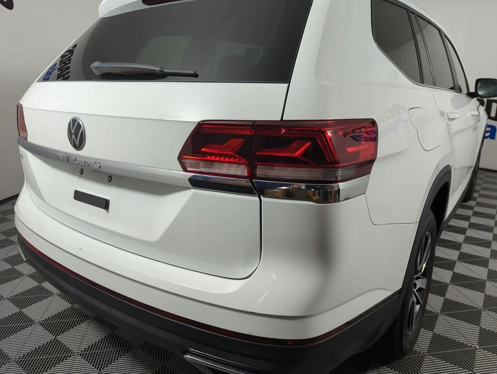 Used 2023 Pure White Volkswagen 2.0T SE image 5