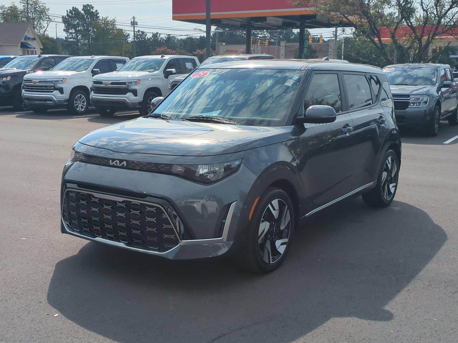 Used 2025 Gravity Gray Kia GT-Line image 1