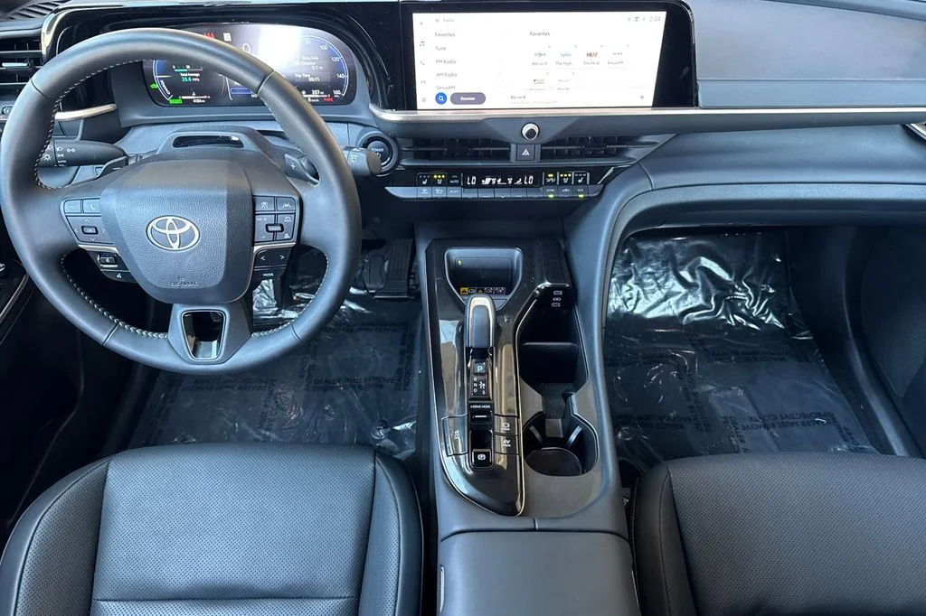 Used 2025 White Toyota Limited image 17