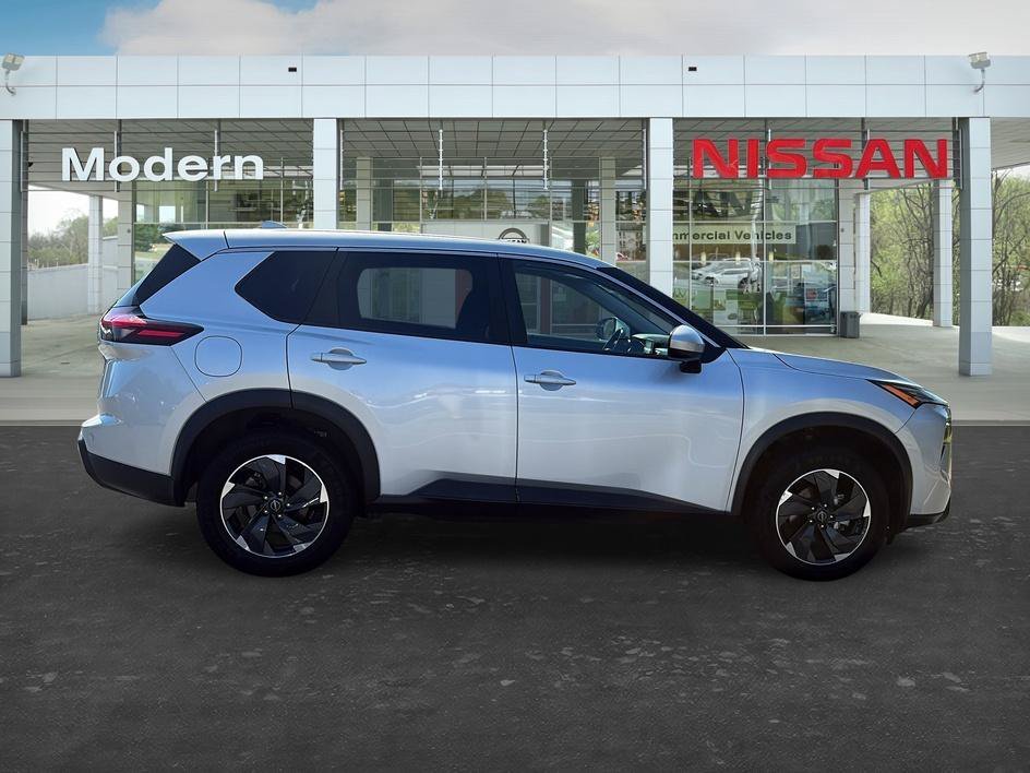 Used 2025 Brilliant Silver Metallic Nissan SV image 6