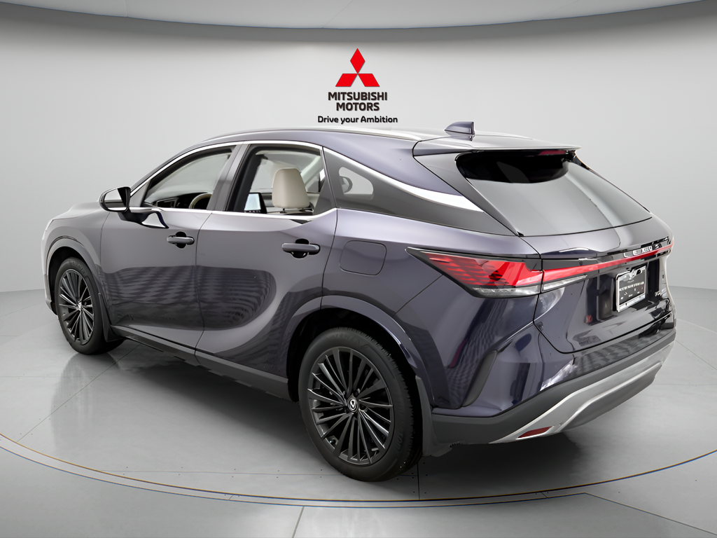 Used 2024 Mica Lexus 350 Premium image 8