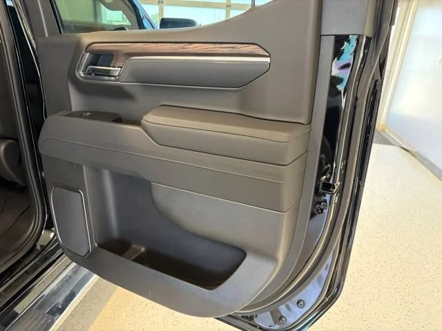 New 2026 Onyx Black GMC SLT image 52