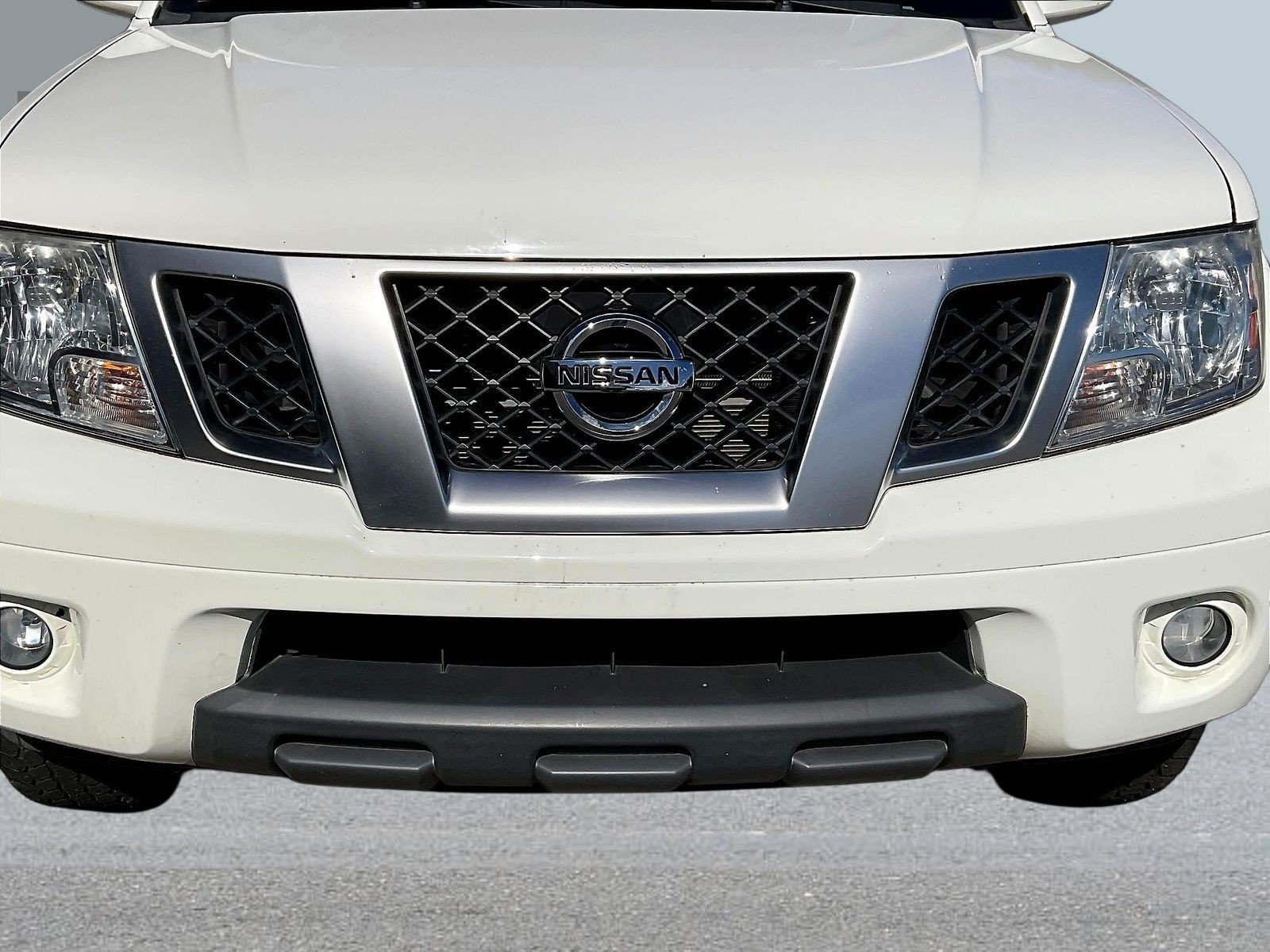 Certified Used 2020 White Nissan PRO-4X image 36