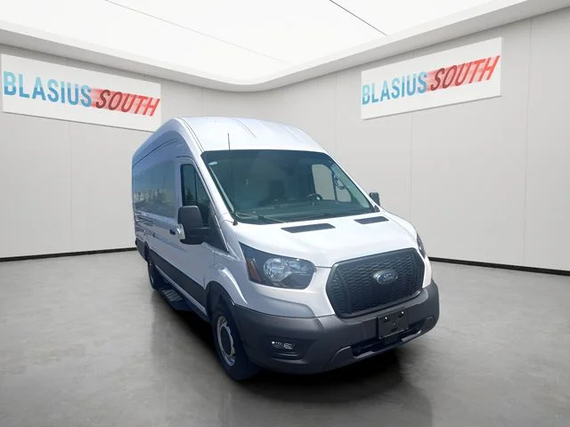 Used 2024 White Ford Base image 1