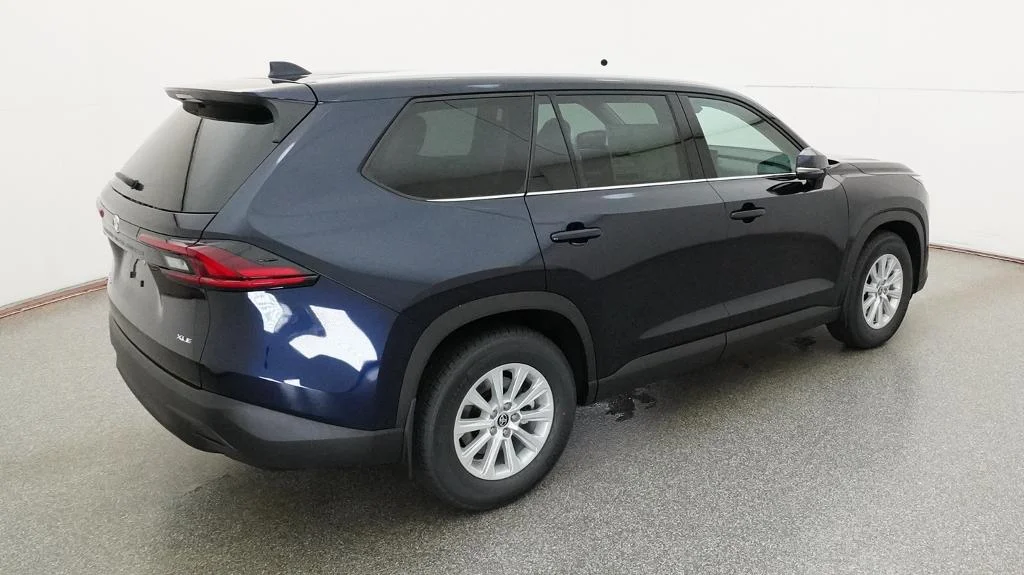 New 2026 Blueprint Toyota Hybrid XLE image 18