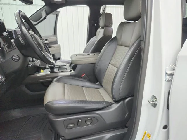 Used 2022 White Chevrolet ZR2 image 19