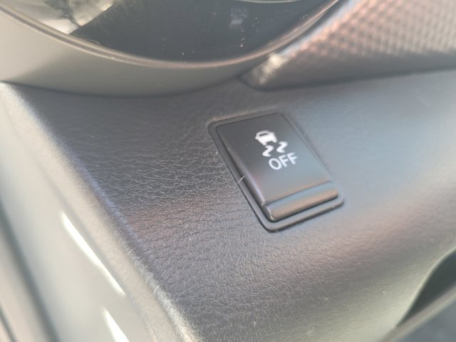 Used 2018 White Nissan SV image 19