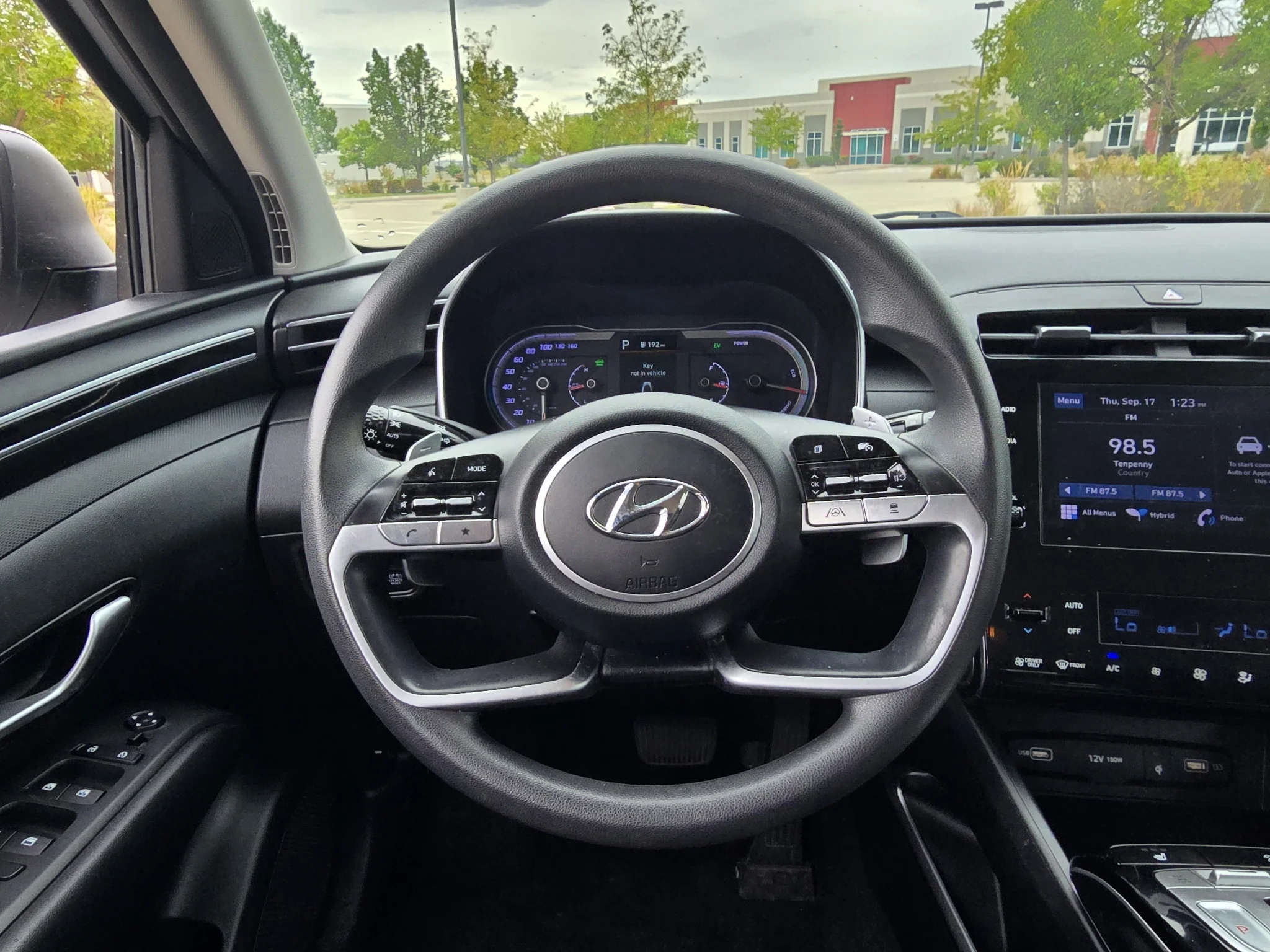 Used 2023 Shimmering Silver Hyundai Blue image 29