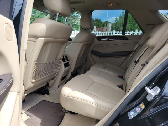 Used 2015 Black Mercedes-Benz ML 350 image 17