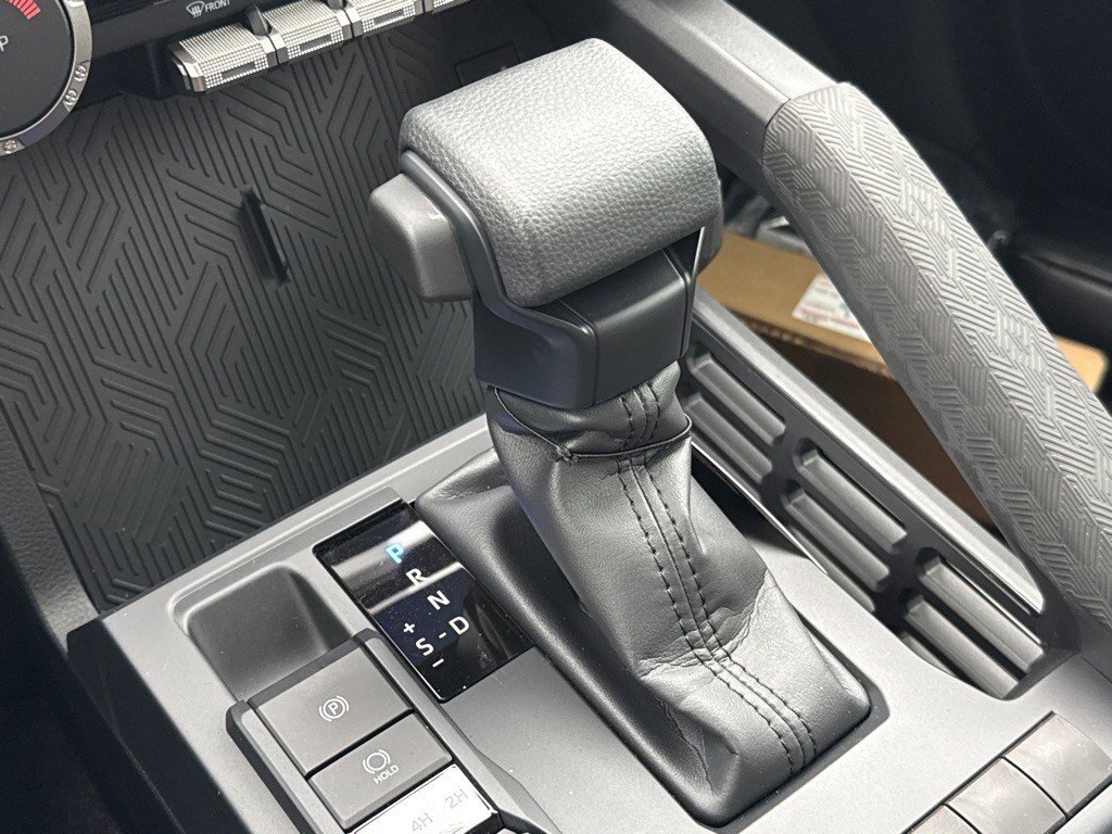 2026 Toyota Tacoma SR5 - Photo 19