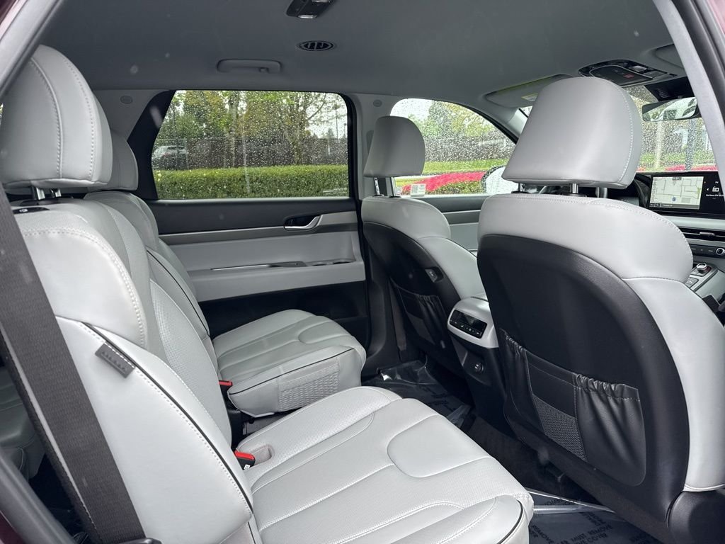 Used 2024 Sierra Burgundy Hyundai SEL image 23