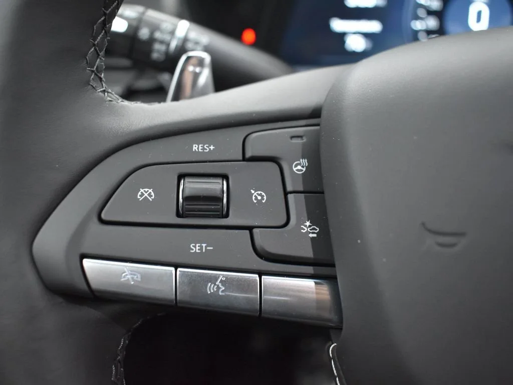 2025 Cadillac CT4 V-Series - Photo 15