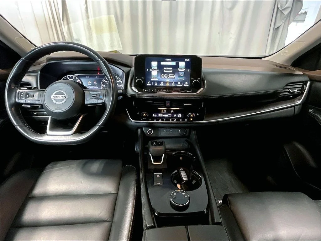 Used 2021 Gray Nissan SL image 21