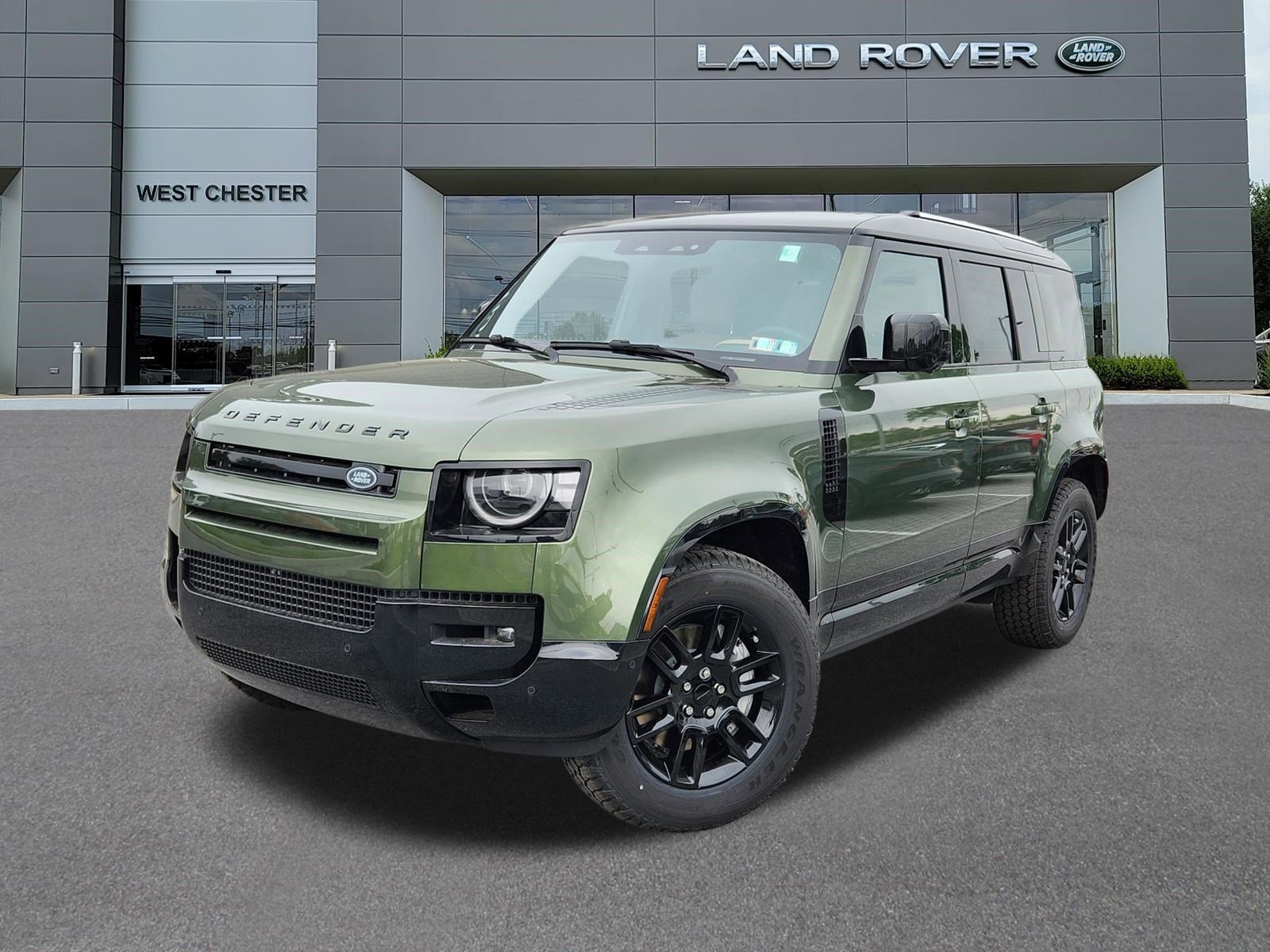 New 2026 Woolstone Green LAND ROVER X-Dynamic SE image 1