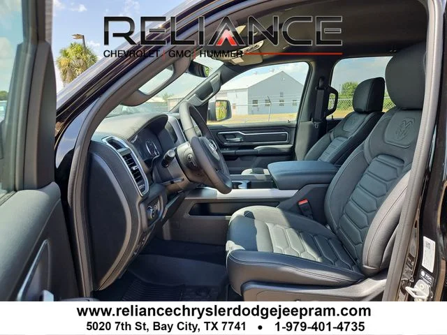 New 2026 Diamond Black Crystal Pearl-Coat Exterior Paint RAM Big Horn/Lone Star image 10