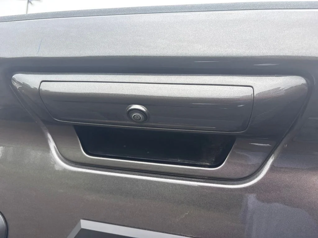 New 2026 Granite Crystal Metallic Clear-Coat Exterior Paint RAM LARAMIE image 15