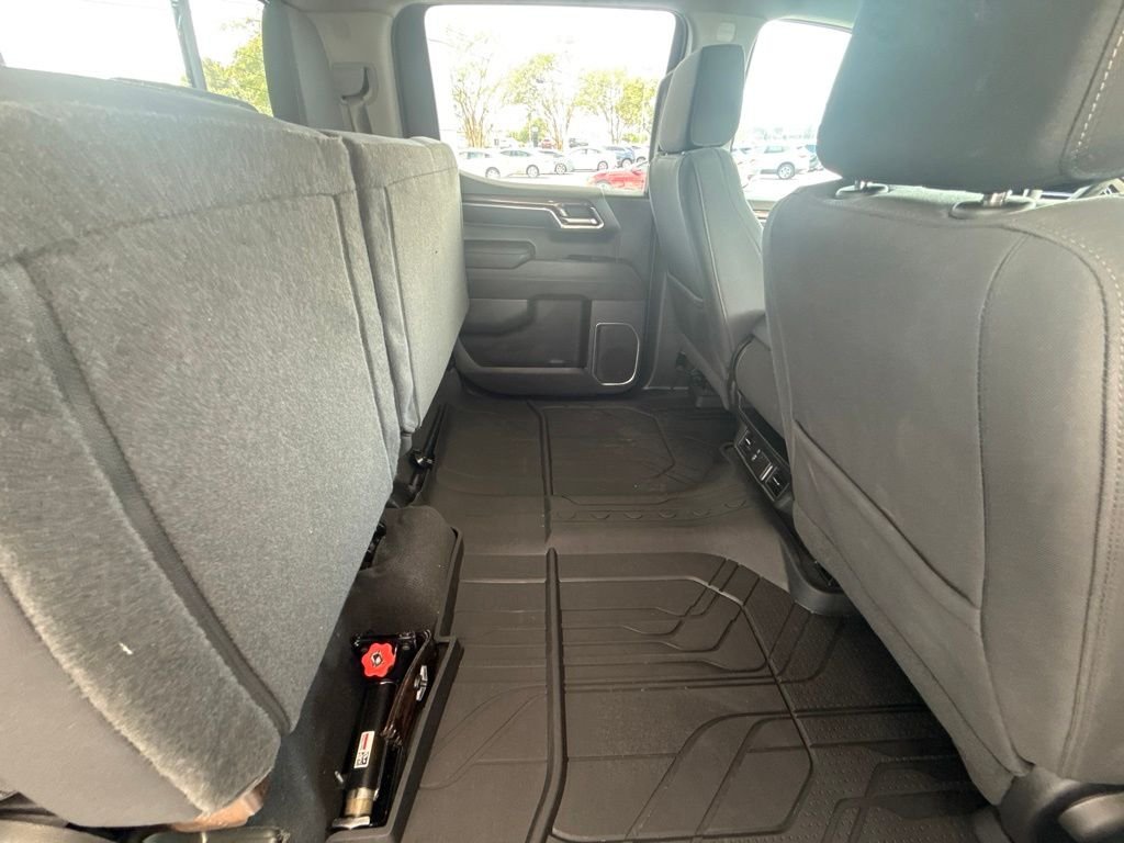 Used 2023 Gray Chevrolet LT image 39