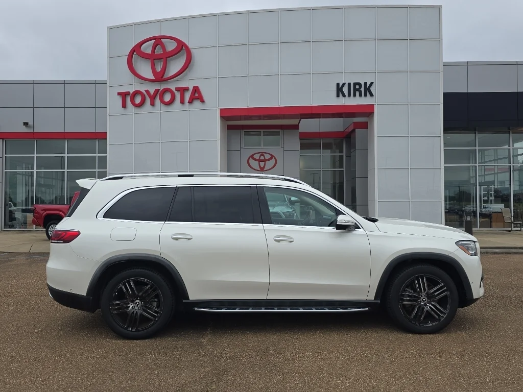 2023 Mercedes-Benz GLS GLS 450's photo