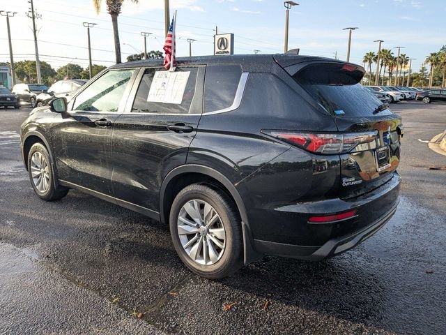 Used 2025  Mitsubishi ES image 6