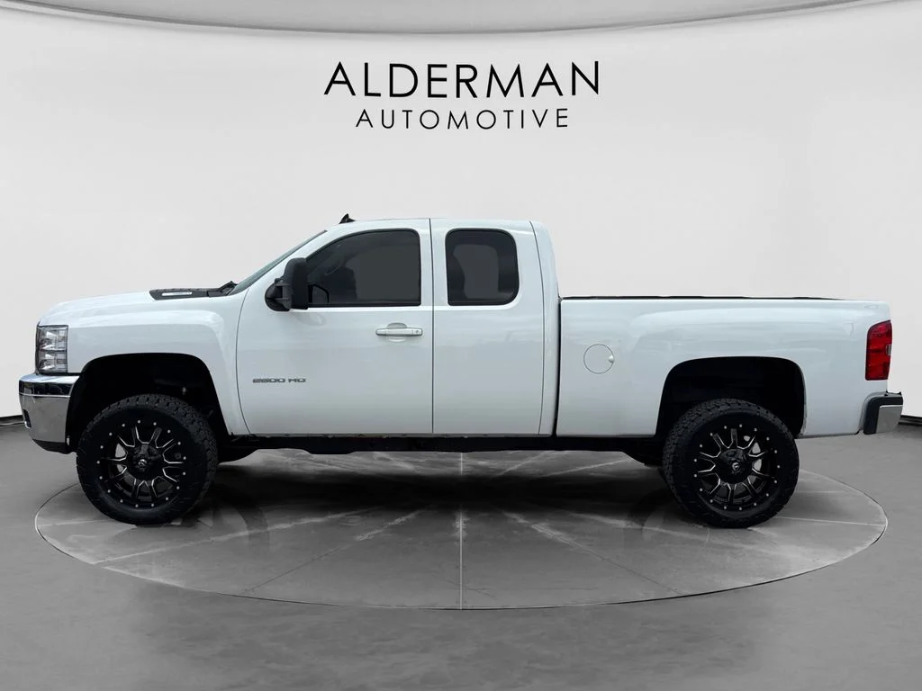 Used 2011 White Chevrolet LTZ image 2
