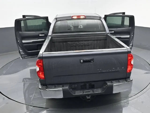 Used 2017 Magnetic Gray Metallic Toyota SR5 image 26