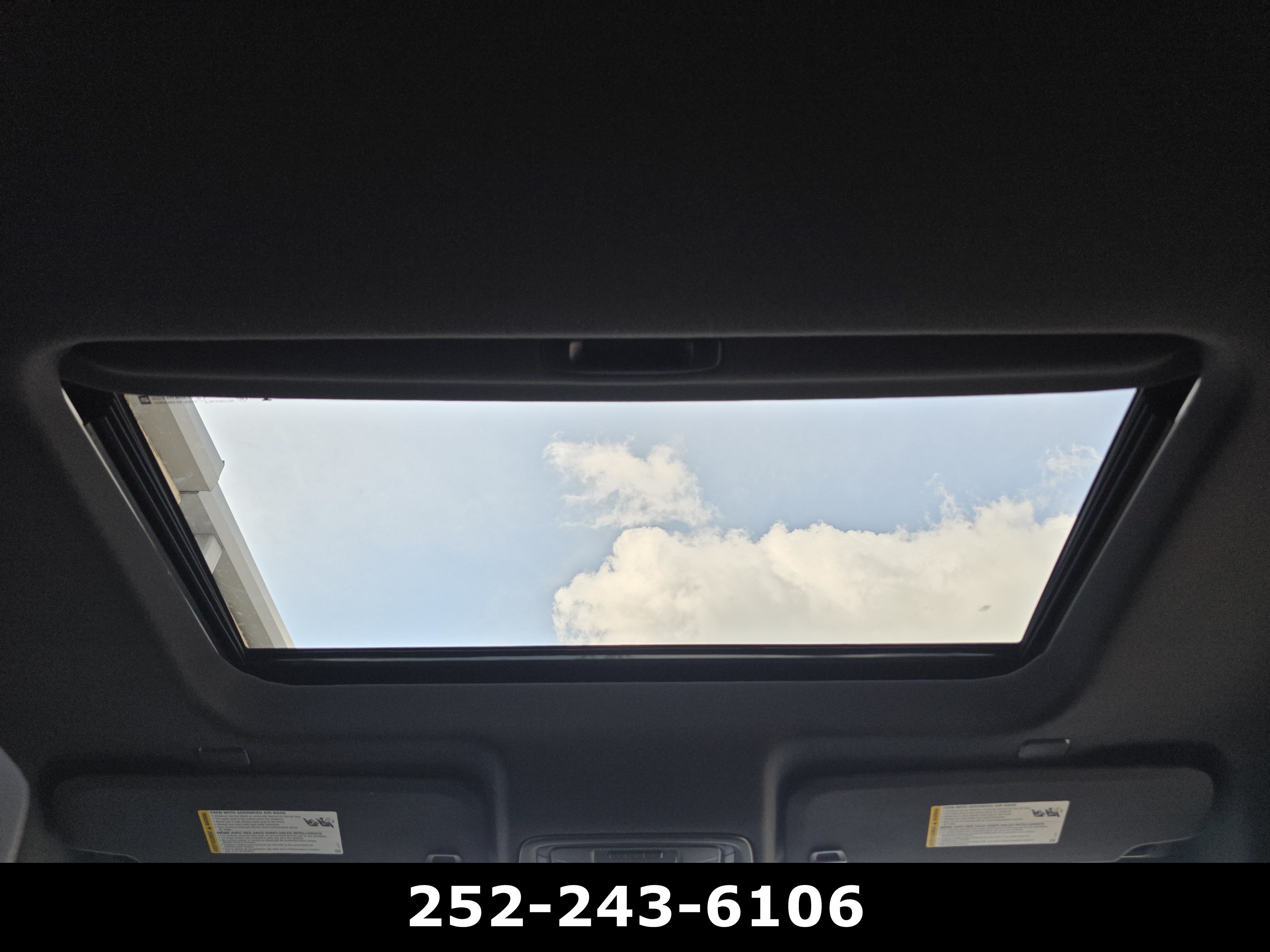 Used 2026 Summit White GMC AT4 image 13
