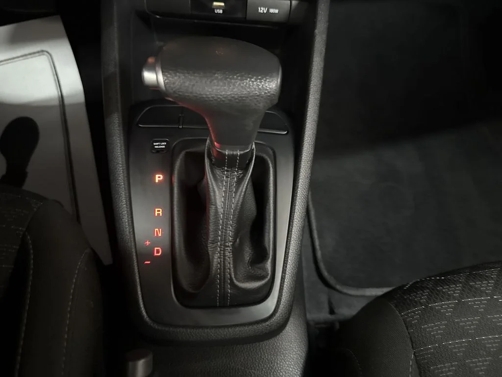 Used 2021 Aurora Black Kia LX image 23