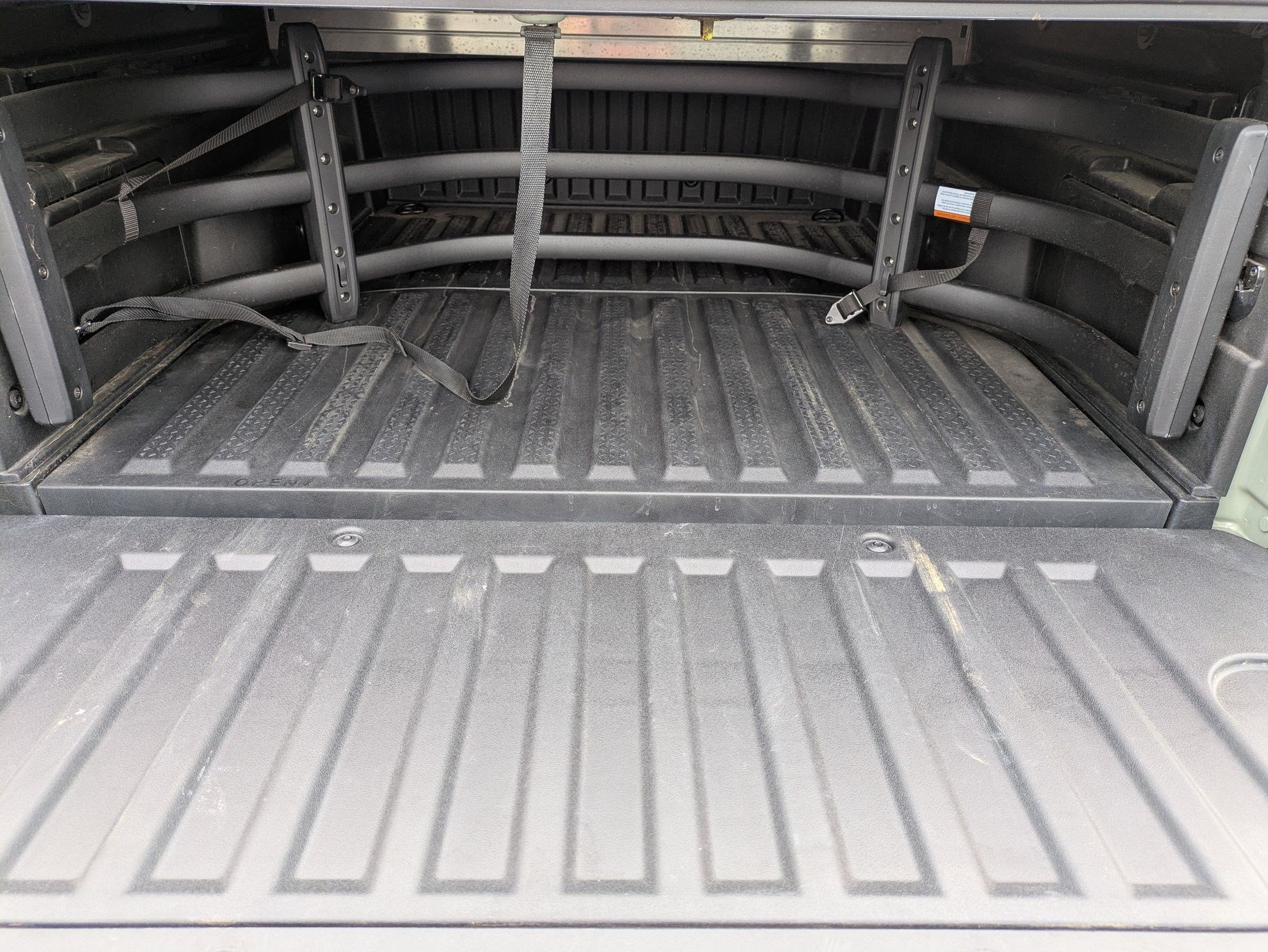 Used 2024 Sage Gray Hyundai Limited image 30