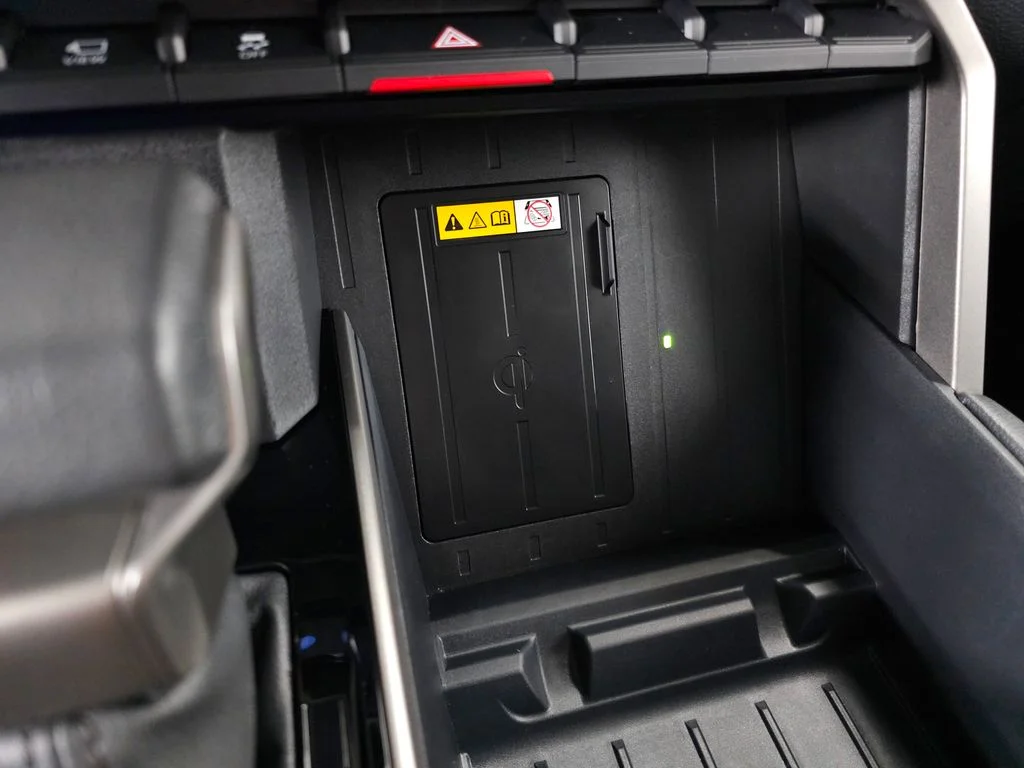 2024 Toyota Tundra Limited - Photo 32
