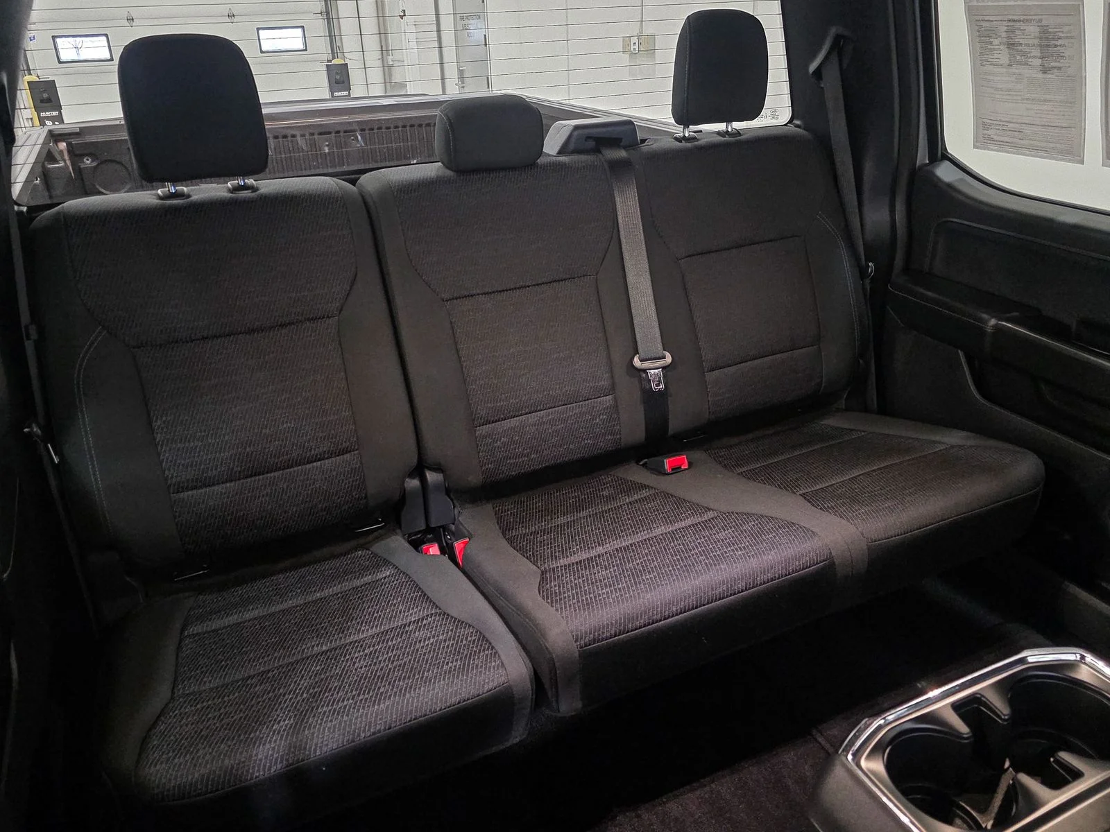 Used 2022 Silver Ford XLT image 23