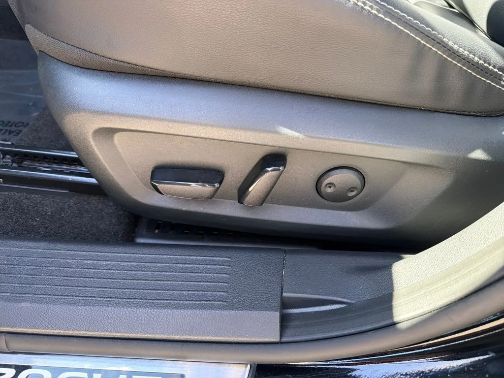 2023 Nissan Rogue SL - Photo 16