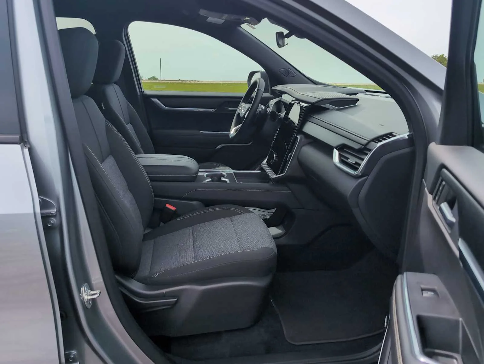 2025 GMC Acadia Elevation - Photo 28