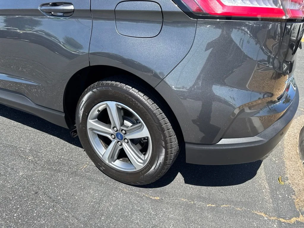 2019 Ford Edge SEL - Photo 9