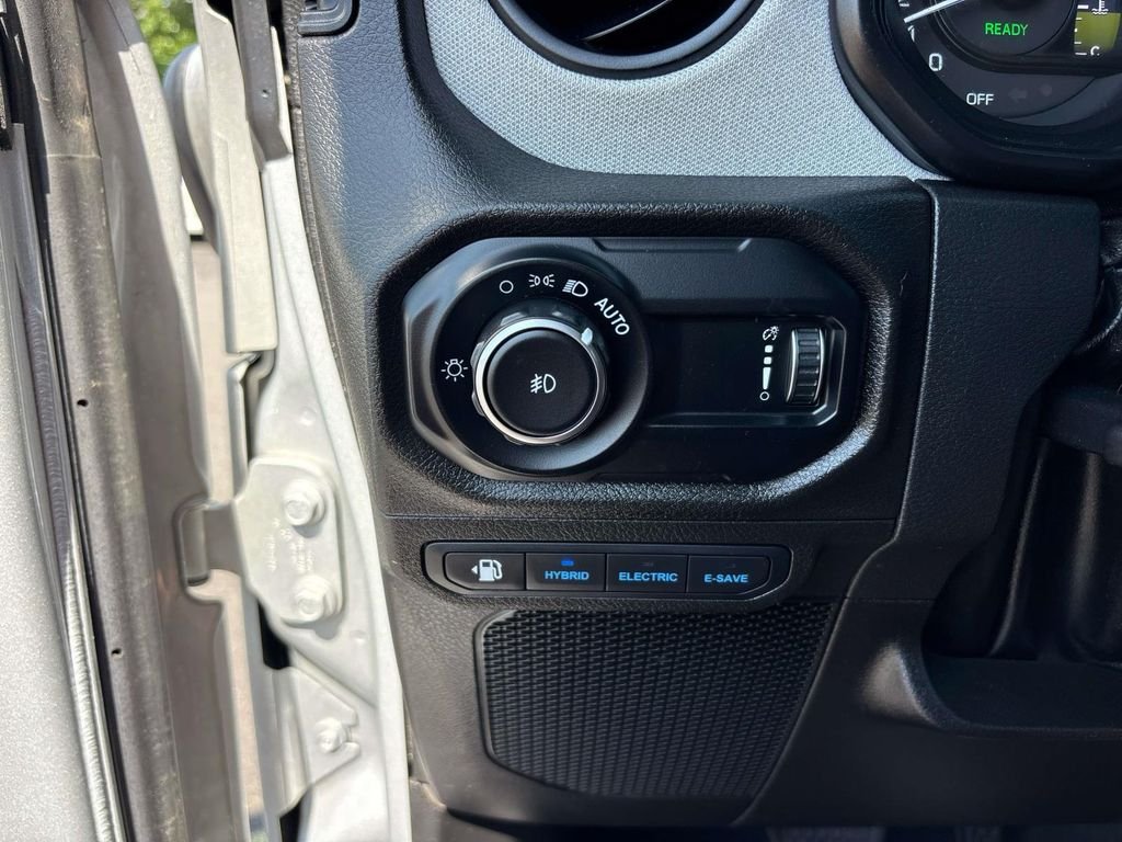 Used 2024 Silver Jeep Willys 4xe image 17