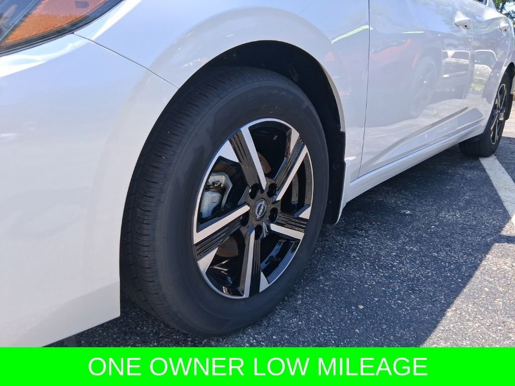 Used 2025 White Nissan SV image 5